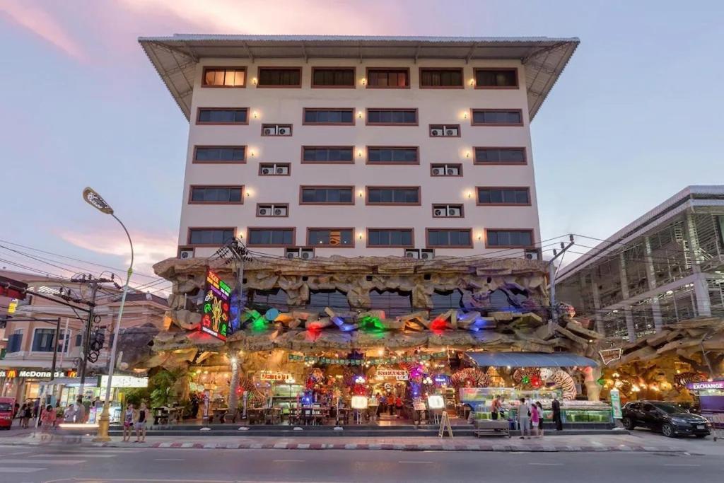 Tiger Complex By Eyg Hotel Patong Exterior photo
